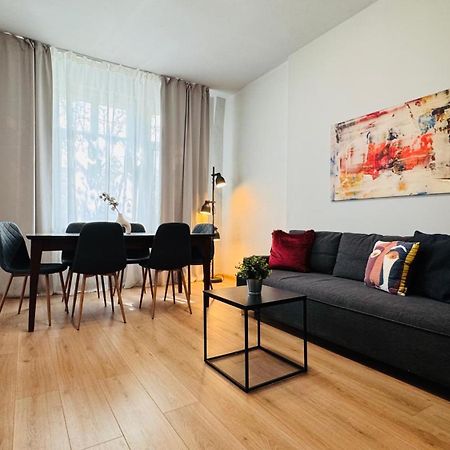 Ideal Home - Spacious & Modern Accommodation Near Unirii Square Bucharest Exterior photo