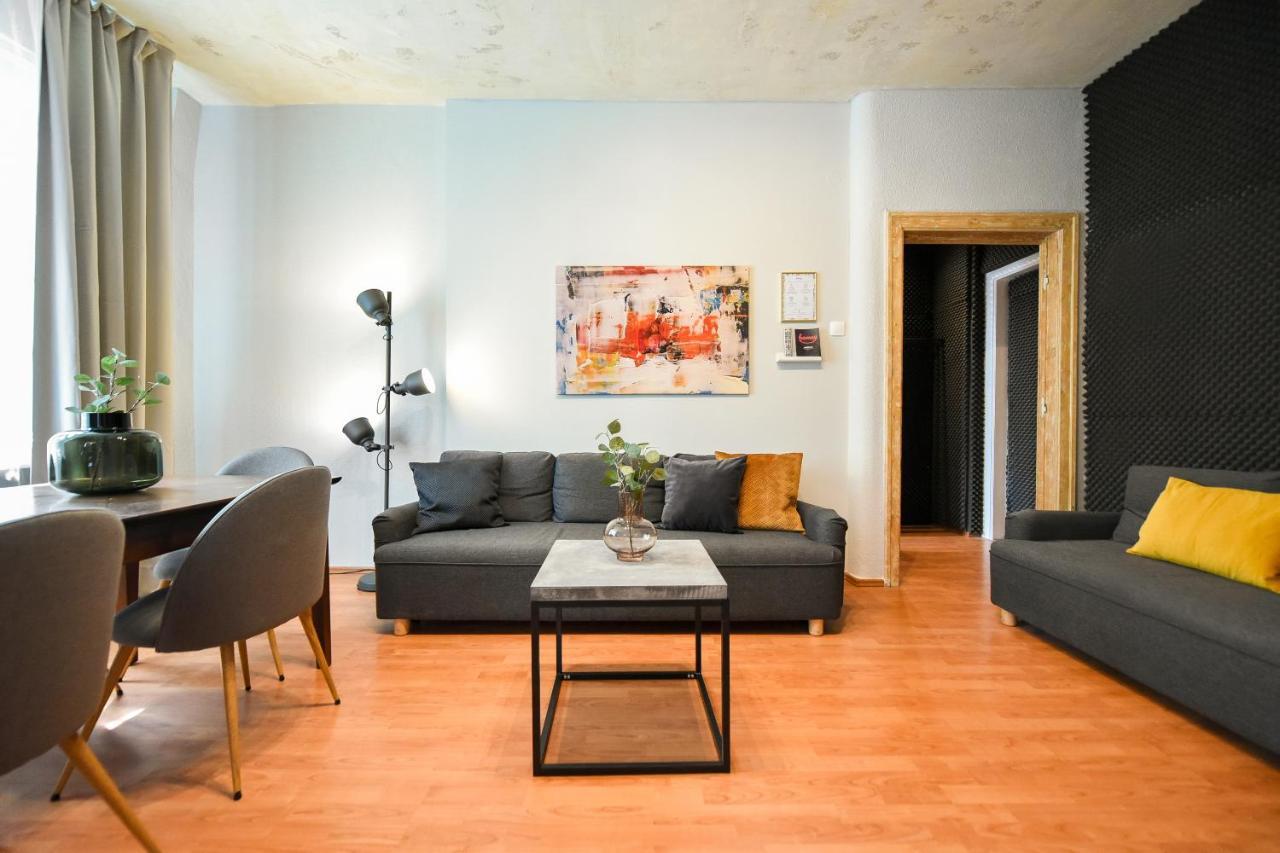 Ideal Home - Spacious & Modern Accommodation Near Unirii Square Bucharest Exterior photo