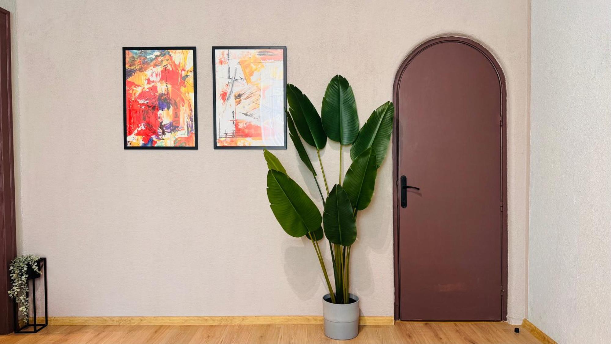 Ideal Home - Spacious & Modern Accommodation Near Unirii Square Bucharest Room photo