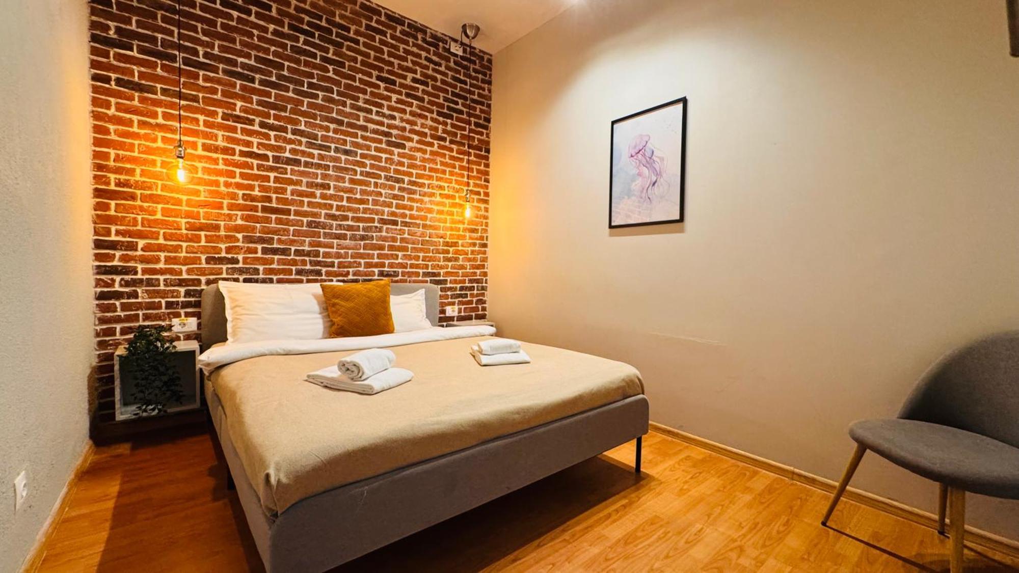 Ideal Home - Spacious & Modern Accommodation Near Unirii Square Bucharest Exterior photo