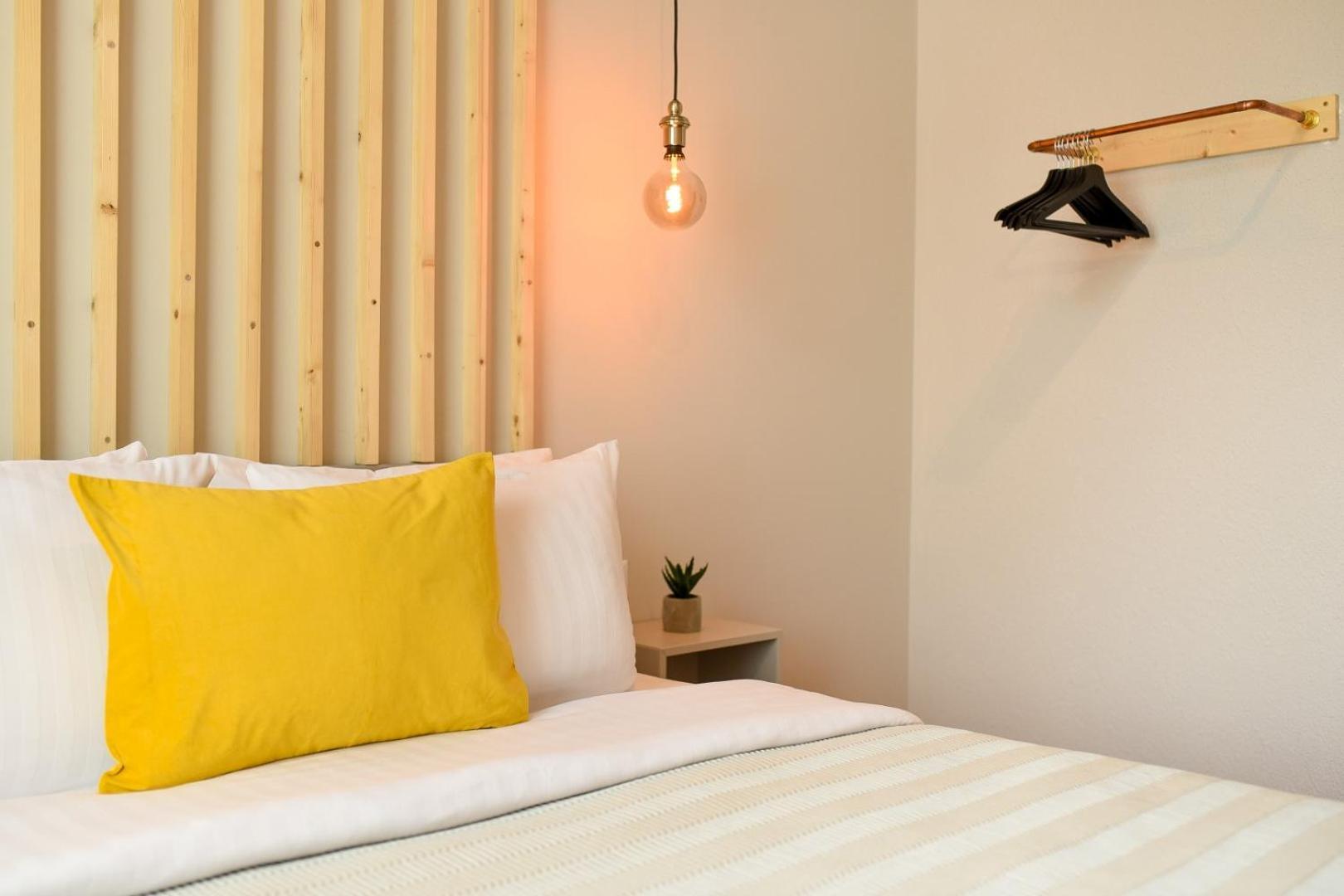 Ideal Home - Spacious & Modern Accommodation Near Unirii Square Bucharest Room photo